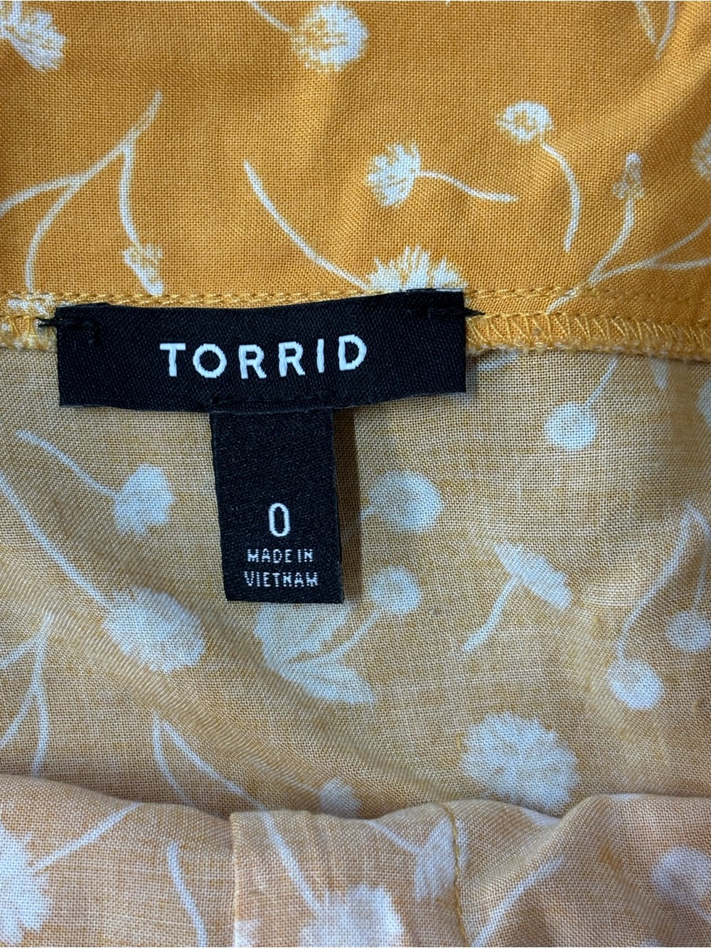 torrid Mustard Yellow Button-Front Floral A-Line Skirt - Picture 3 of 8